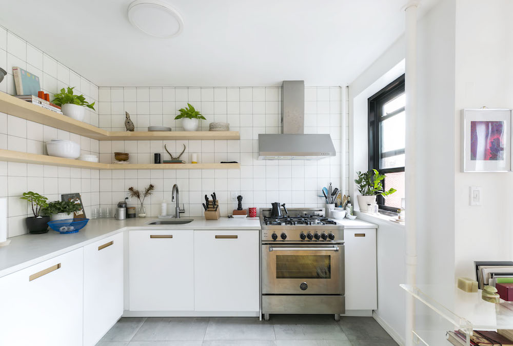 Kitchen with No Upper Cabinets