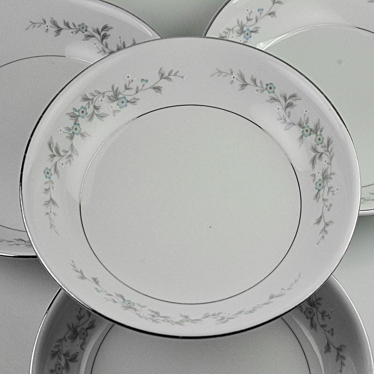 Handmade Ceramic Plates: The Art of Crafting with Clay