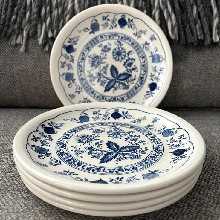 Blue and white dinner plate