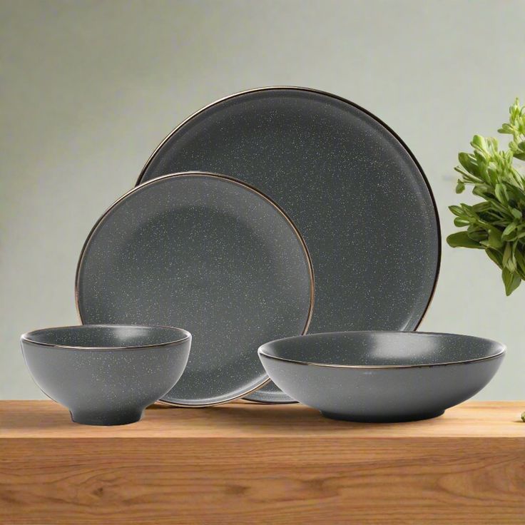 Grey Tableware Set: Uncover the Art of Minimalist Table Settings