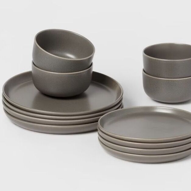 Cheap Tableware Sets: Chic Designs for Cost-Conscious Hosts