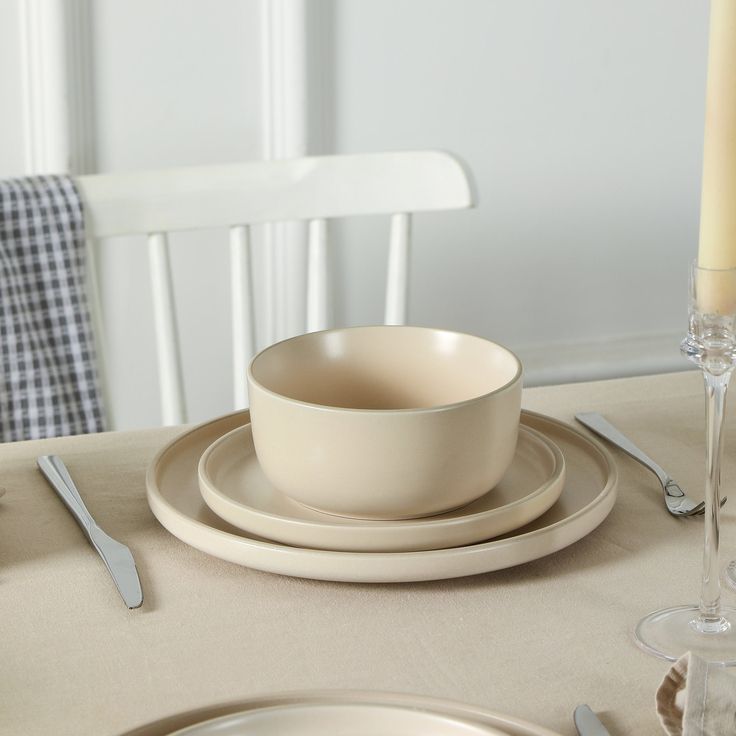 Cheap tableware